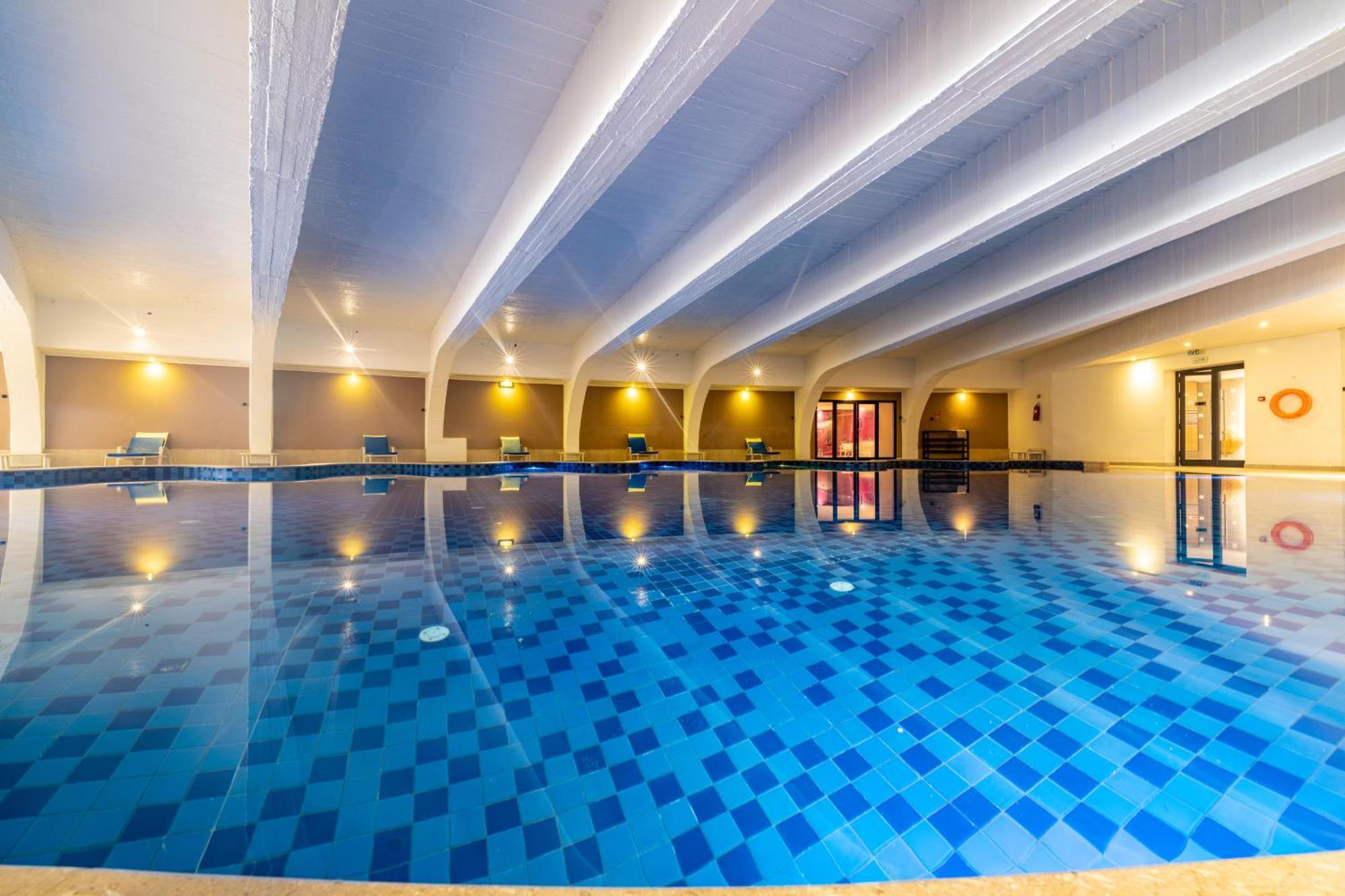 Sousse Pearl Marriott Resort & Spa Esterno foto Indoor pool